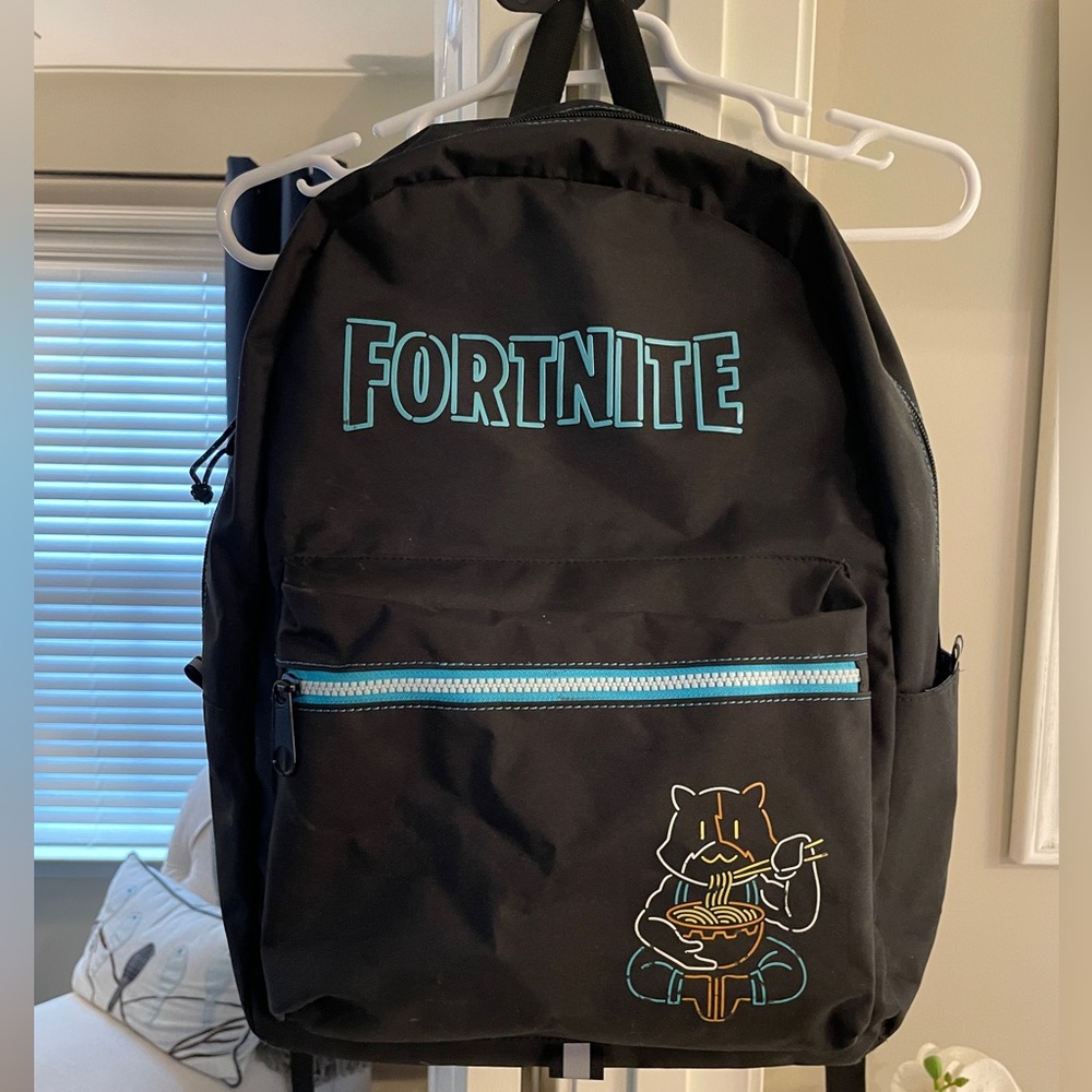 Fortnite Amplify "Ramen Break" Kitty Backpack (Bundle for Discount)